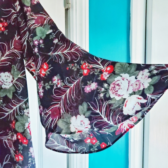 Loft Petite Women's Top Medium Black - Picture 3 of 16